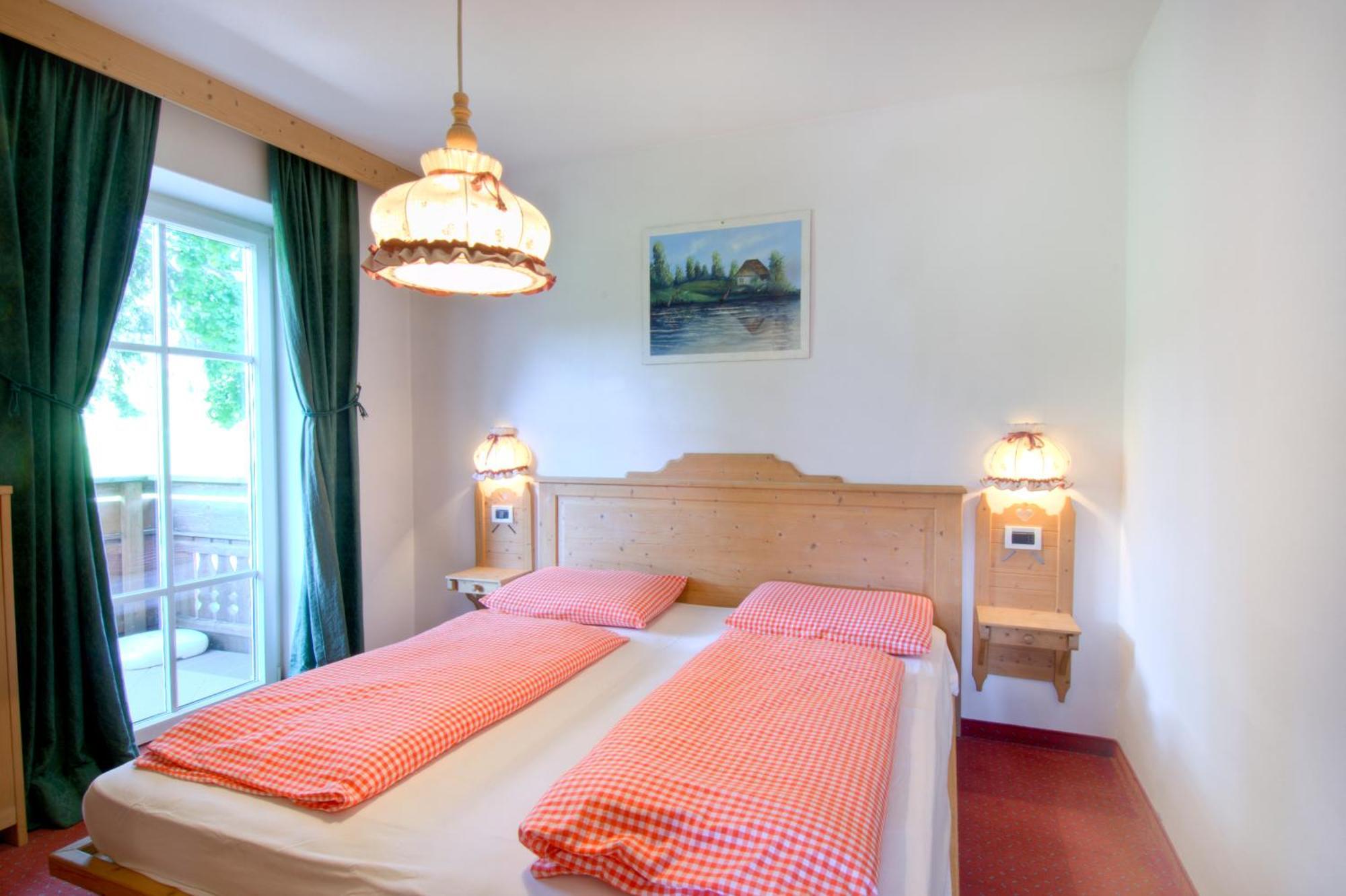 Residenz Am Kaiserweg Longostagno Екстериор снимка